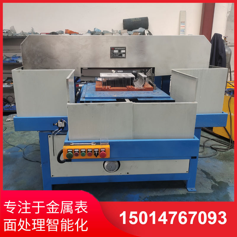 鋁(lv)材直(zhi)紋(wen)拉(la)絲(si)機生産(chan)供(gong)應(ying)